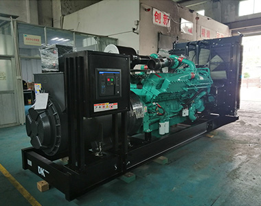 金莎9001zz以诚为本1200KW/400V陆用发电机应用于某房地产项目